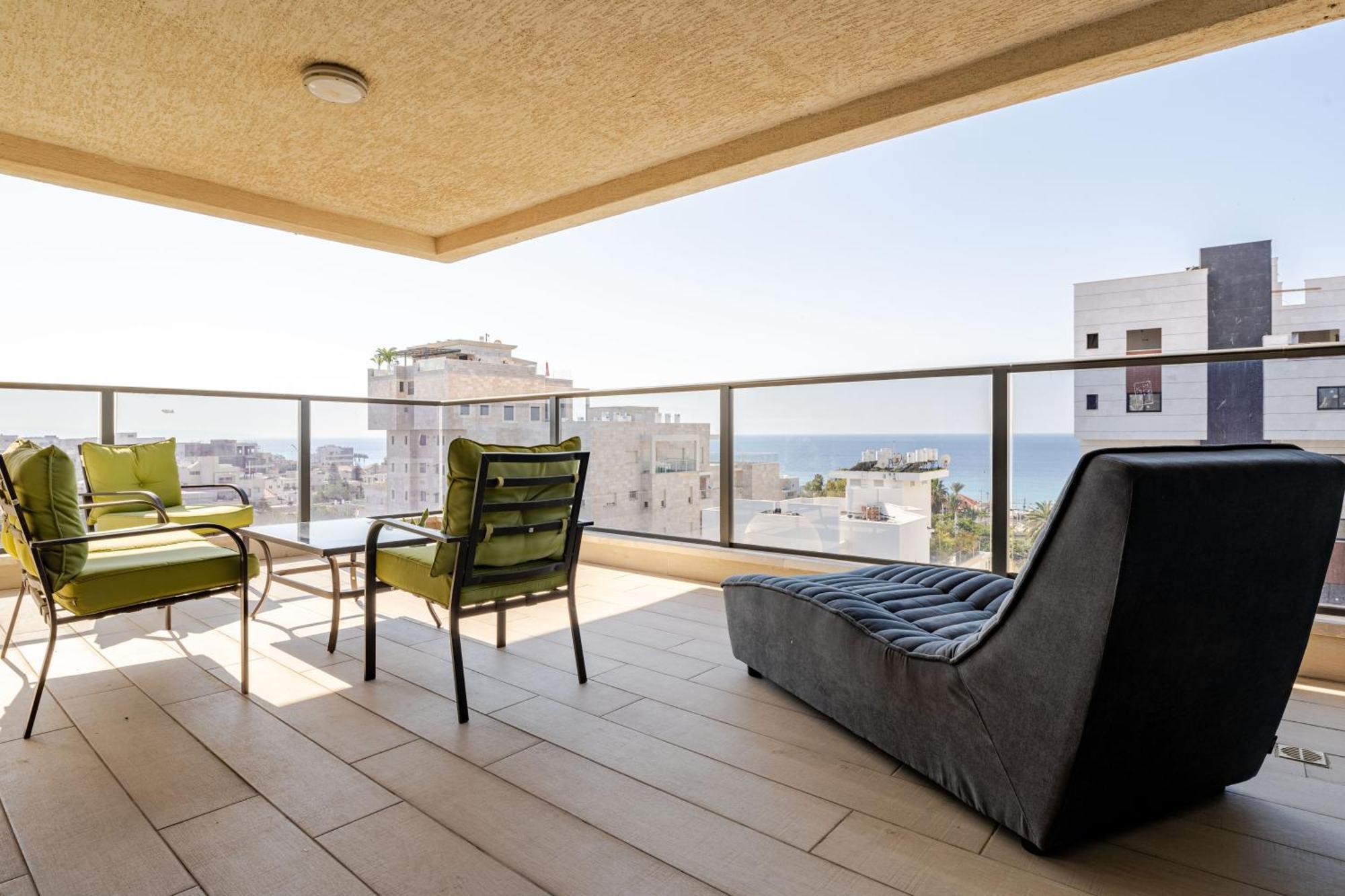 Balfour Sea View City Center Nahariya Extérieur photo