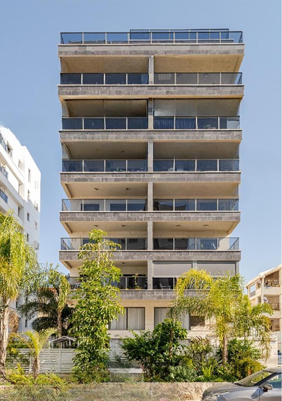 Balfour Sea View City Center Nahariya Extérieur photo