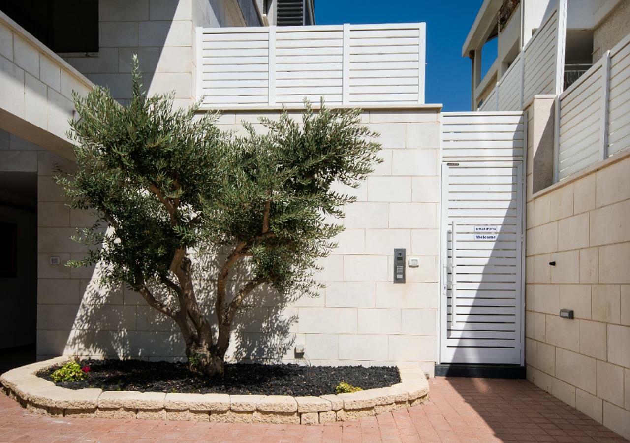Balfour Sea View City Center Nahariya Extérieur photo