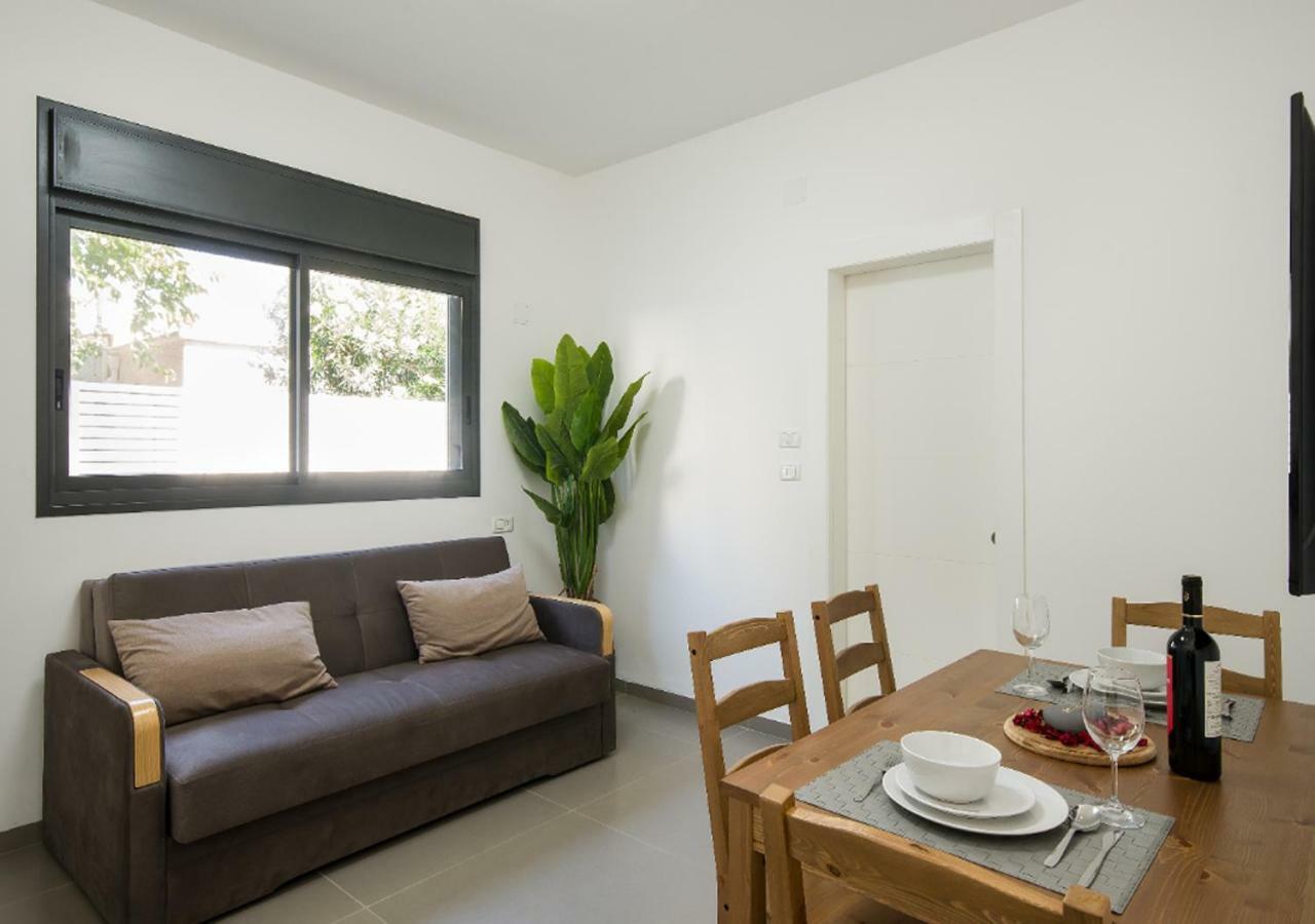 Balfour Sea View City Center Nahariya Extérieur photo